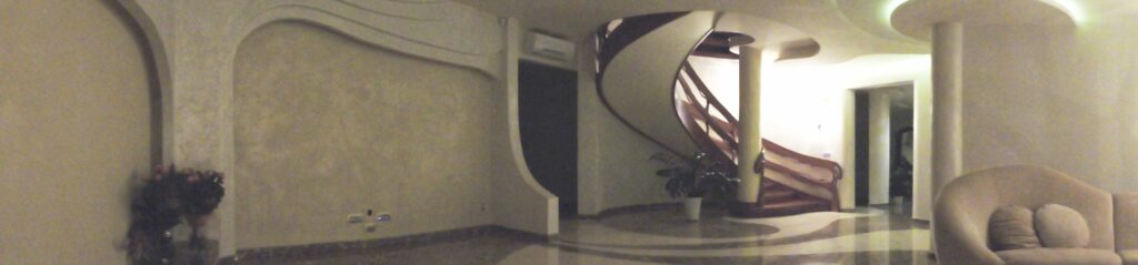 projekt rezydencji Amadeo2 realizacja wnetrze salon hol panorama villanette 2 scaled